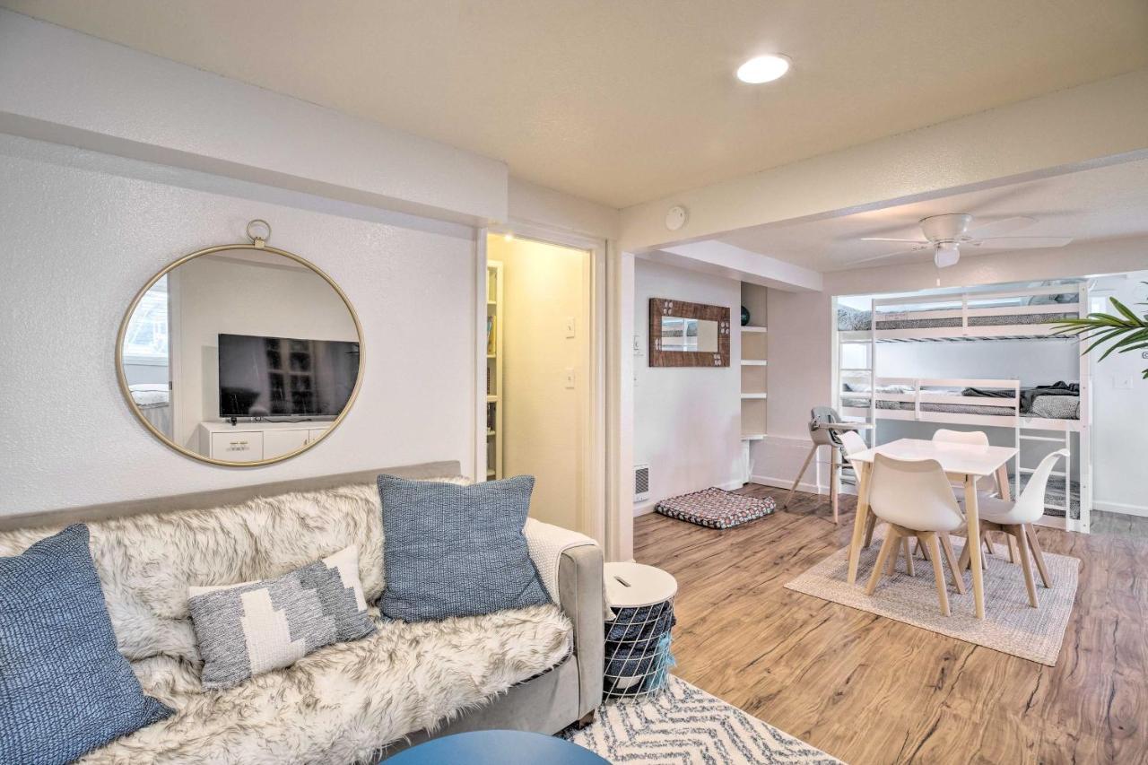Rockaway Beach Condo - Beach Access Nearby! 외부 사진