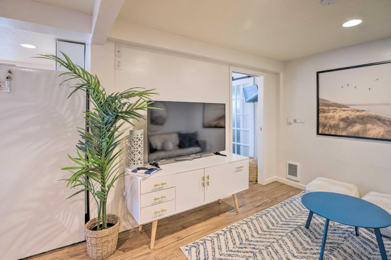 Rockaway Beach Condo - Beach Access Nearby! 외부 사진