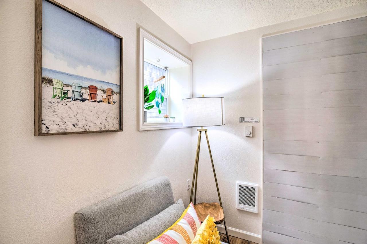 Rockaway Beach Condo - Beach Access Nearby! 외부 사진